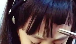 新手妈妈必看！如何轻松给宝贝剪出完美刘海？实用教程大揭秘！