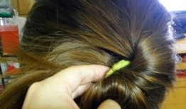 如何把刘海打薄？新手必看！轻松打造清爽发型教程
